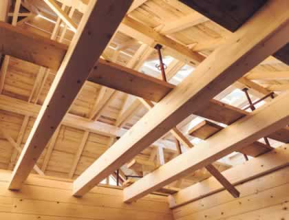 Travaux charpentier couvreur toiture en bois